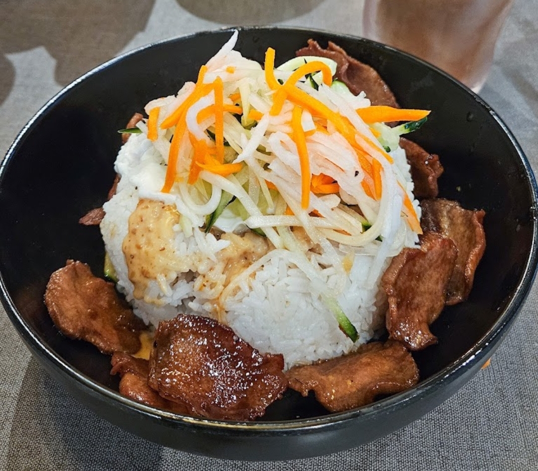 VIET LIME LIMITED 經營青越亭